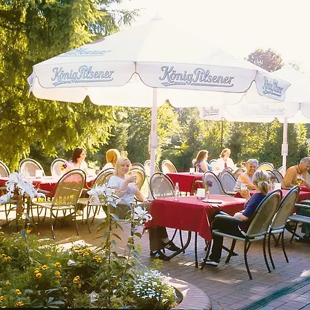 Restaurant Ramster بيت ضيافة شنيفردينغين